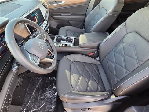 New 2026 Volkswagen Atlas SE image 4
