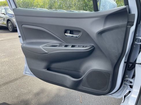 New 2025 Nissan Versa SV w/ Trunk Package image 30