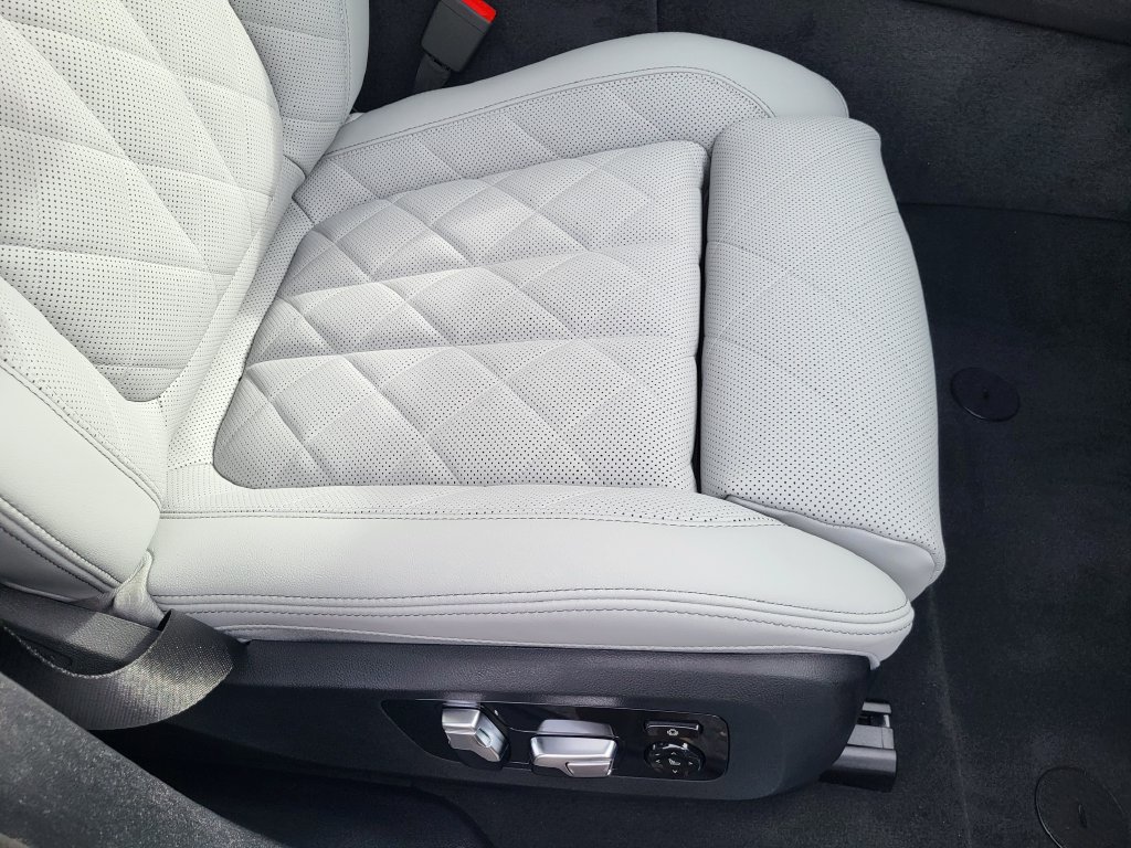 New 2027 BMW X6 xDrive40i AWD/4WD image 18