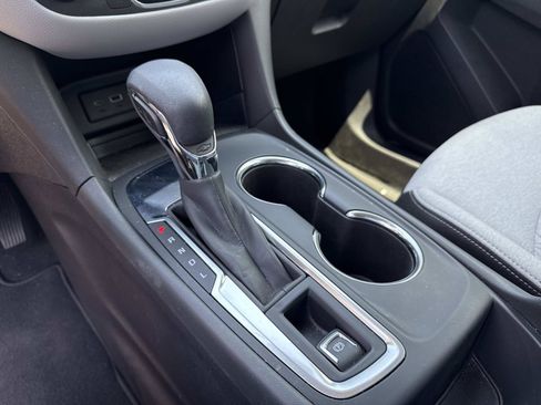 Used 2024 Chevrolet Equinox LS w/ LS Convenience Package FWD image 27