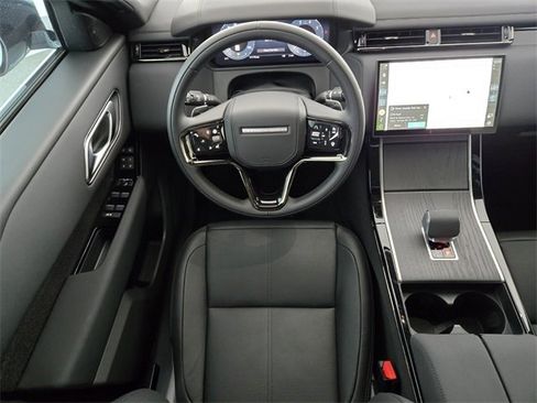 New 2026 Land Rover Range Rover Velar Dynamic SE image 12