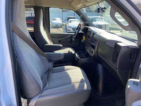 Used 2017 Chevrolet Express 2500 LS image 28