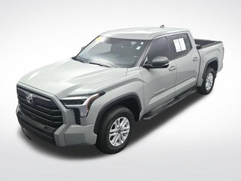 Used 2024 Toyota Tundra SR5 w/ SR5 Premium Package AWD/4WD image 31