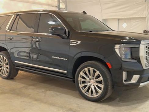 Certified 2023 GMC Yukon Denali w/ Advanced Technology Package image 2