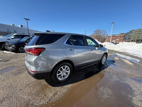 Used 2023 Chevrolet Equinox LT image 5