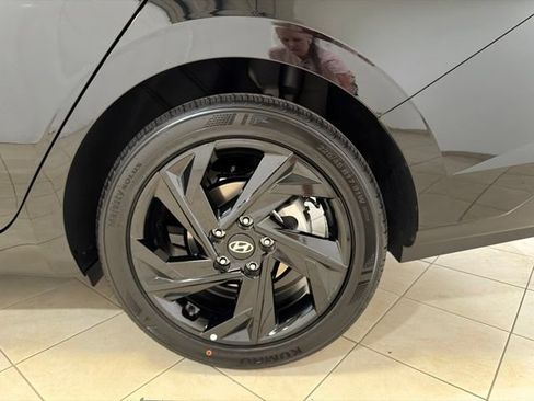 Used 2026 Hyundai Elantra Sport FWD image 26
