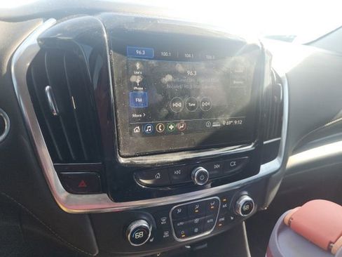 Used 2021 Chevrolet Traverse LT AWD/4WD image 7