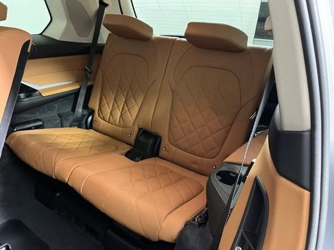 New 2026 BMW X7 xDrive40i image 14