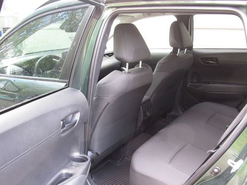 Used 2022 Toyota Corolla Cross LE w/ Moonroof Package AWD/4WD image 13