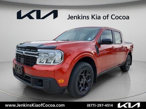 Used 2024 Ford Maverick Lariat w/ FX4 Off-Road Package AWD/4WD image 11