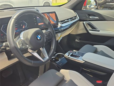 Used 2026 BMW X1 xDrive28i AWD/4WD image 14
