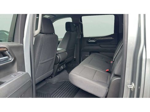 Used 2024 Chevrolet Silverado 1500 LT AWD/4WD image 11