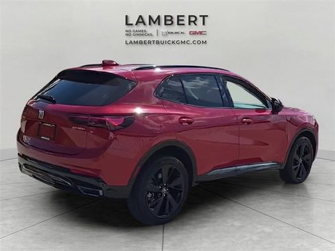 Used 2025 Buick Envision Sport Touring image 5