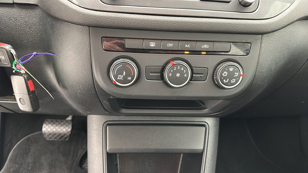 Used 2013 Volkswagen Tiguan S AWD/4WD image 17