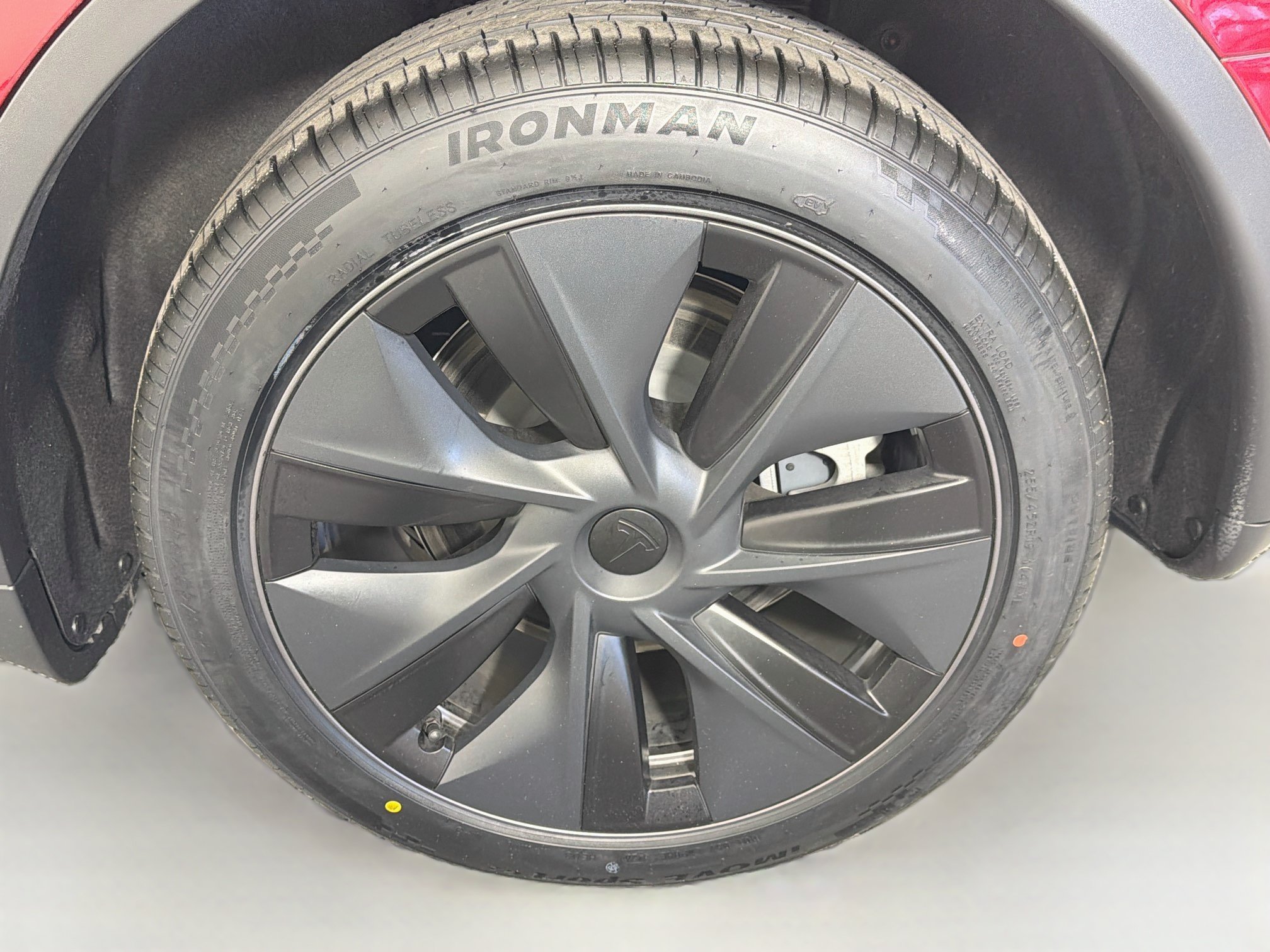 Used 2025 Tesla Model Y Long Range AWD/4WD image 11