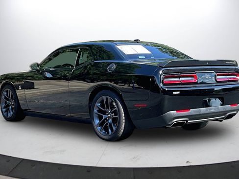 Certified 2023 Dodge Challenger R/T Scat Pack RWD image 6