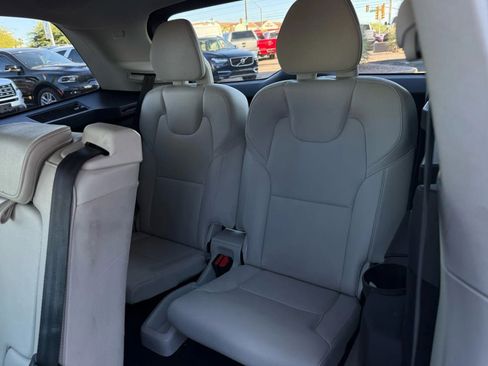 Used 2016 Volvo XC90 T6 Momentum w/ Momentum Plus Package image 47