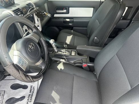 Used 2008 Toyota FJ Cruiser 4WD image 21