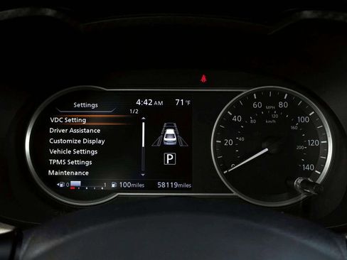 Used 2021 Nissan Versa SV image 22