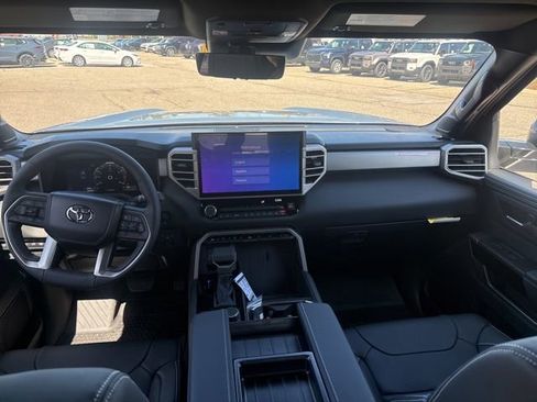 New 2026 Toyota Tundra Limited AWD/4WD image 5
