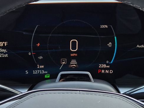 Certified 2025 Cadillac Lyriq Luxury w/ Nappa Leather Package image 16