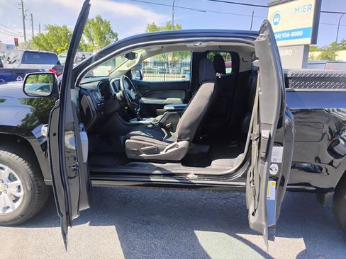 Used 2022 Chevrolet Colorado LT w/ Fleet Safety Package RWD image 20