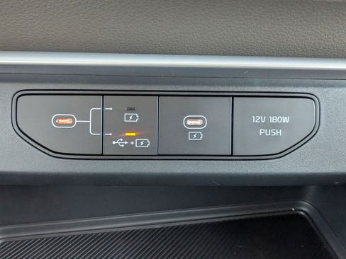 New 2026 Kia Carnival image 33