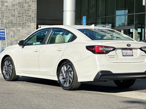 Used 2025 Subaru Legacy Limited image 6