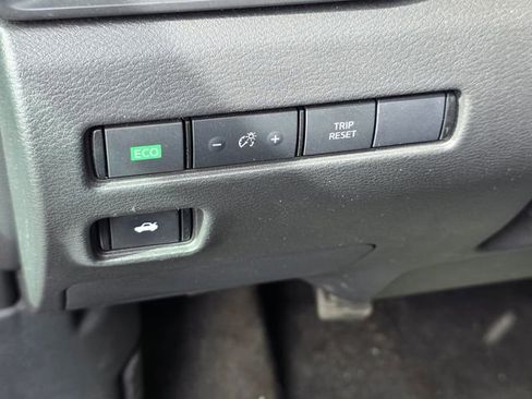 Used 2024 Nissan Sentra S image 29