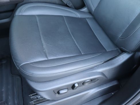 Used 2025 Chevrolet Silverado 1500 LTZ w/ LTZ Convenience Package II AWD/4WD image 20