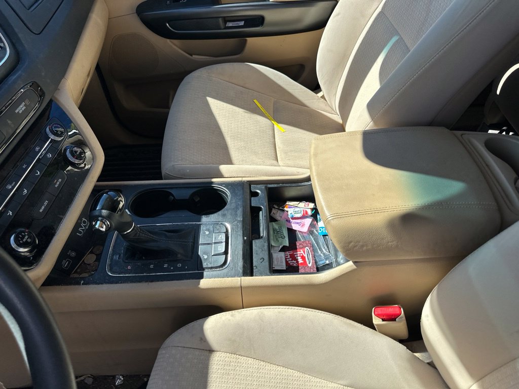 Used 2016 Kia Sedona LX w/ LX Convenience Package FWD image 18