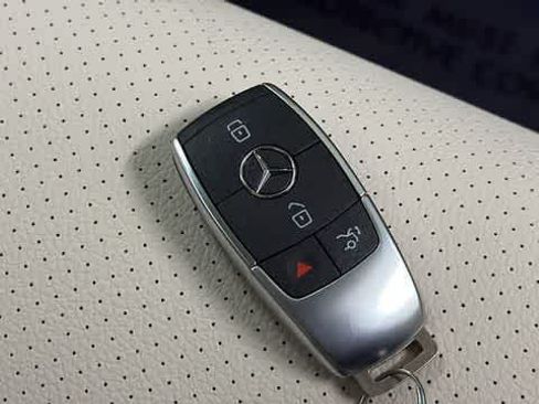Certified 2026 Mercedes-Benz GLE 350 4MATIC image 38
