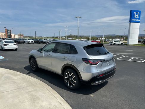 New 2026 Honda HR-V EX-L image 3