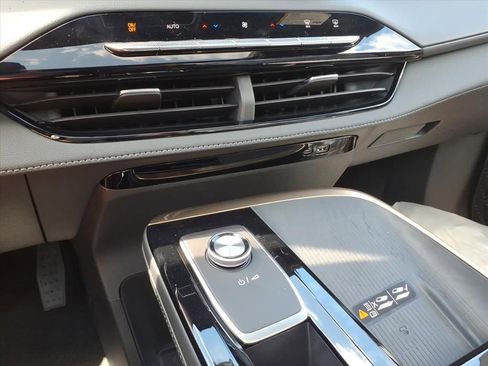 New 2026 Buick Enclave Avenir w/ Super Cruise Package image 20