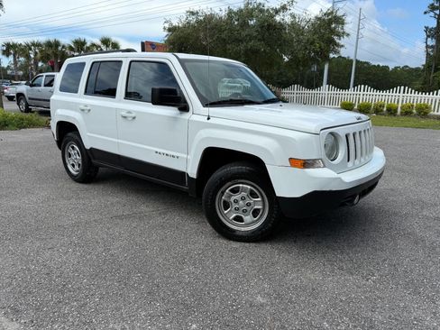 Used 2016 Jeep Patriot Sport w/ Power Value Group image 9