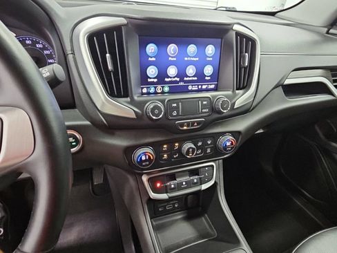 Used 2024 GMC Terrain SLT AWD/4WD image 13