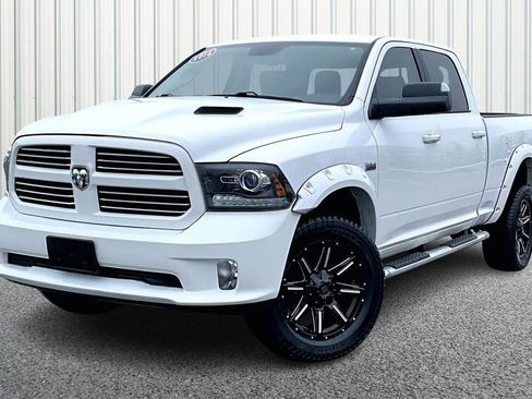 Used 2016 RAM 1500 Sport image 3