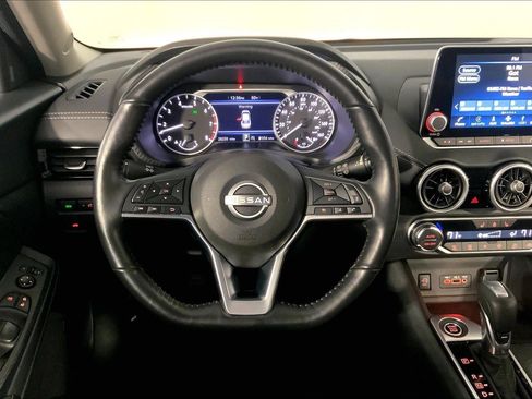 Used 2025 Nissan Sentra SV w/ All-Weather Package FWD image 5