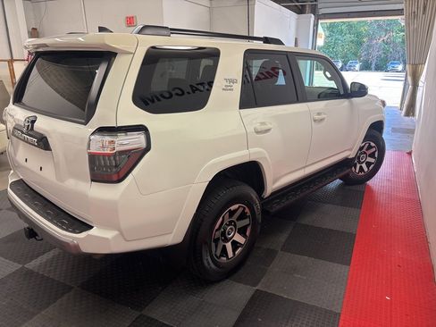 Used 2024 Toyota 4Runner TRD Off-Road Premium image 6