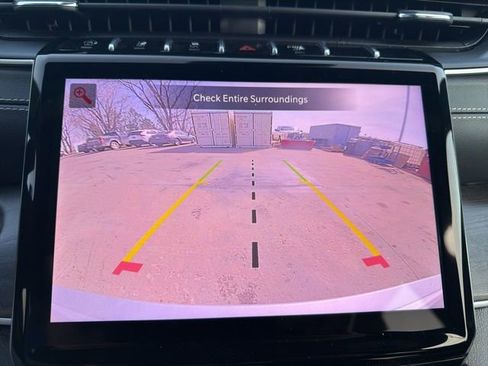 Used 2024 Jeep Grand Cherokee Limited image 24