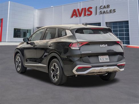 Used 2024 Kia Sportage LX image 9