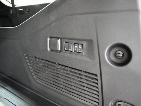 New 2026 GMC Yukon XL Denali image 26