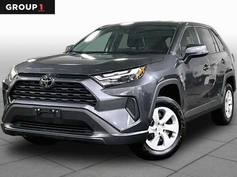 Used 2025 Toyota RAV4 LE AWD/4WD image 1