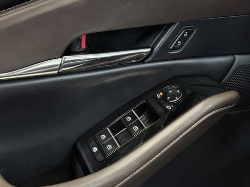 Used 2023 MAZDA CX-30 AWD 2.5 S w/ Premium Package image 39