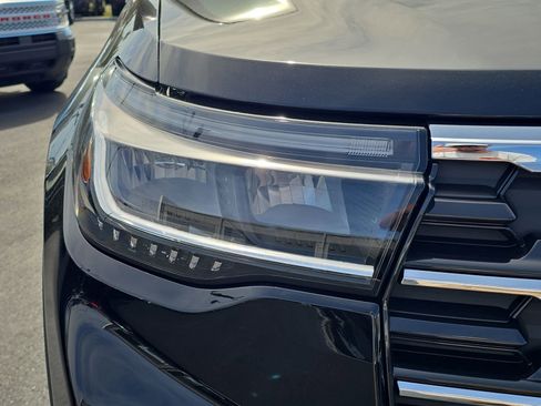 New 2026 Ford Explorer Active w/ Active Comfort Package image 7