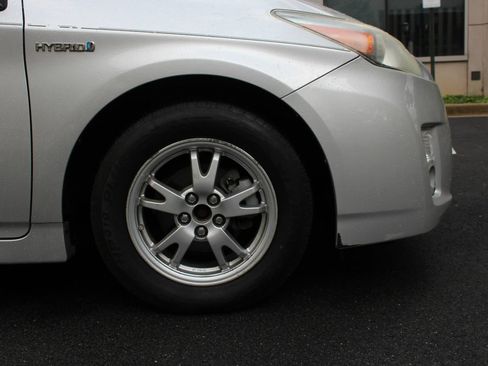 Used 2010 Toyota Prius Three FWD image 4