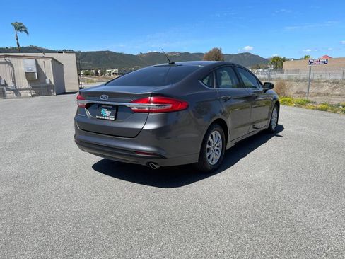 Used 2017 Ford Fusion S FWD image 5