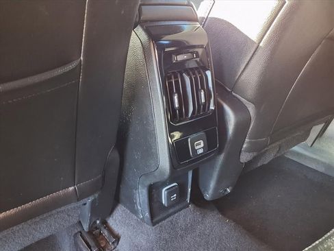 Used 2023 Jeep Compass Limited image 22