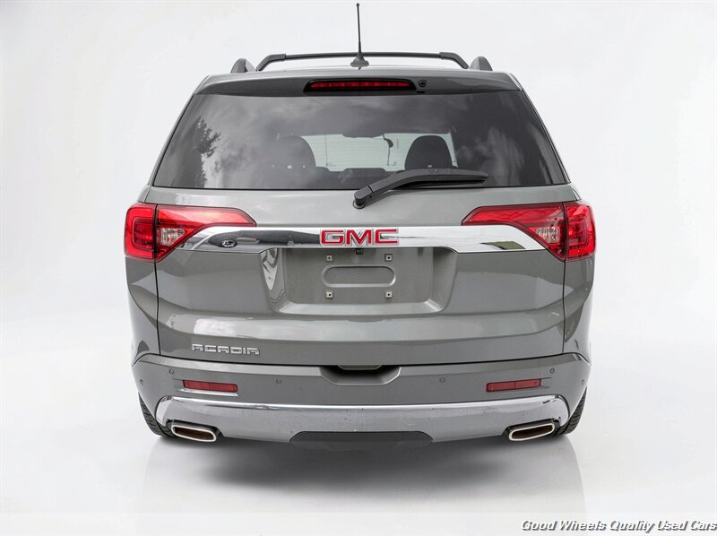 Used 2017 GMC Acadia Denali w/ Technology Package FWD image 6