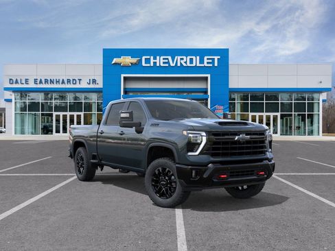 New 2026 Chevrolet Silverado 2500 LT image 2